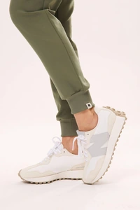 Spodnie medyczne damskie joggery CLASSIC scrubsy, Oliwka, ujęcie 1