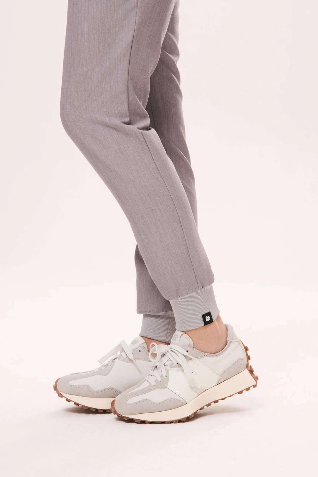 Spodnie medyczne damskie joggery CLASSIC scrubsy, Szary Melanż, detal 1