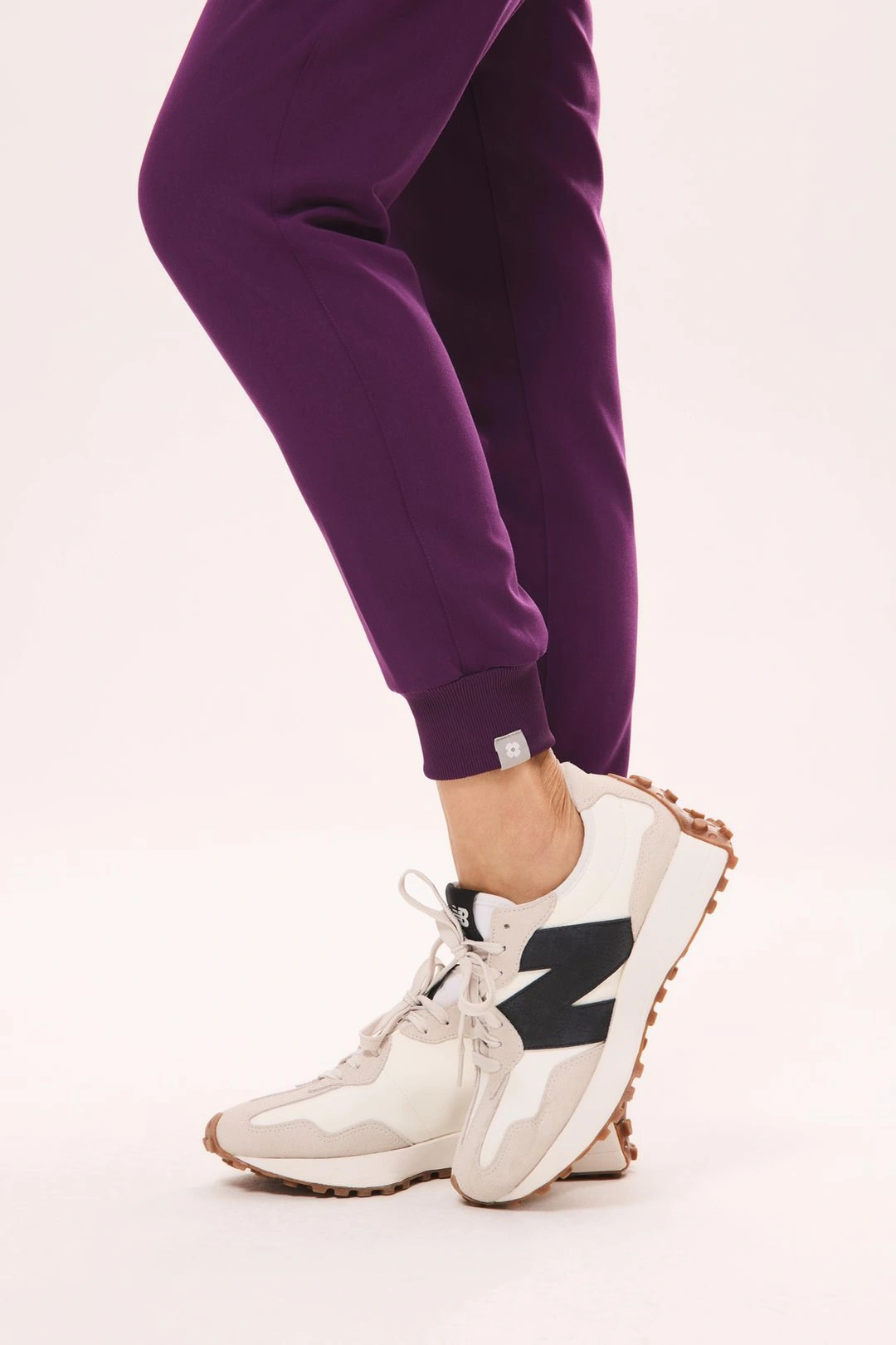 Spodnie medyczne damskie joggery SPORT scrubsy, Bakłażan, detal 1