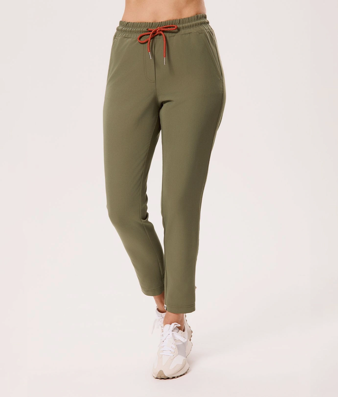 Spodnie medyczne damskie proste CLOSE FIT scrubsy, Oliwka